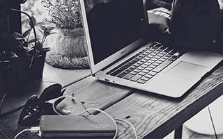 天博体育官方入口-加图索：遮右眼因患有肌无力 但我没事请放心