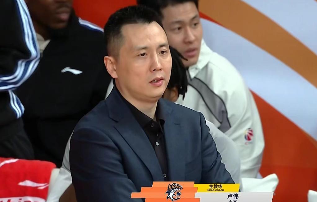 天博体育官方网站-上海男篮30分大胜，弗格36分大爆发，邹阳空砍18分6篮板4抢断！